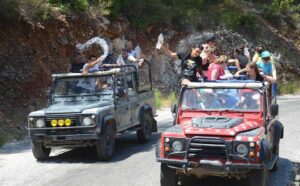 jeep safari holiday excursion1 |