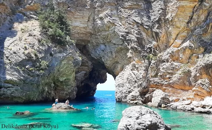 Gazipaşa King Bay (Kral koyu) | Gazipasa king bay holiday excursion 1 Holiday Excursion Gazipasa king bay holiday excursion 1 |