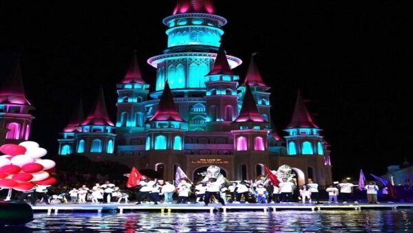 holiday excursion land of legends night show |